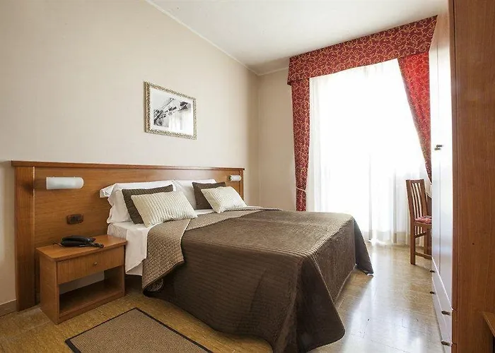 法兰奇酒店 酒店