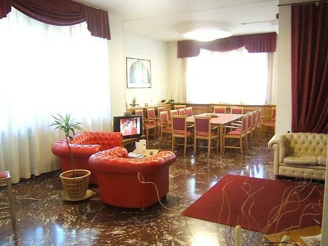 法兰奇酒店 酒店 3*